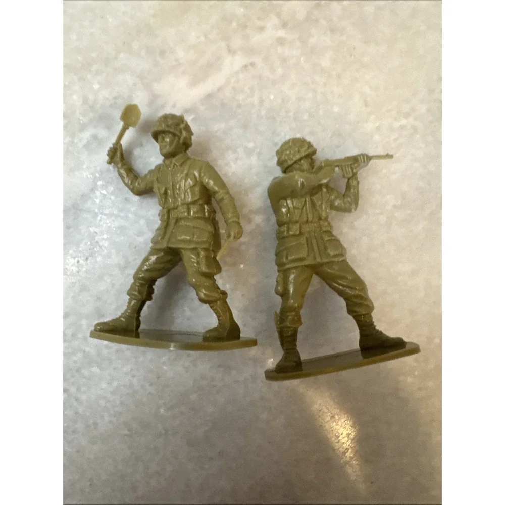 vintage timmee plastic army men Lot‎ Of 28